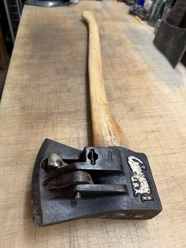 Chopper one wood log - chopper,