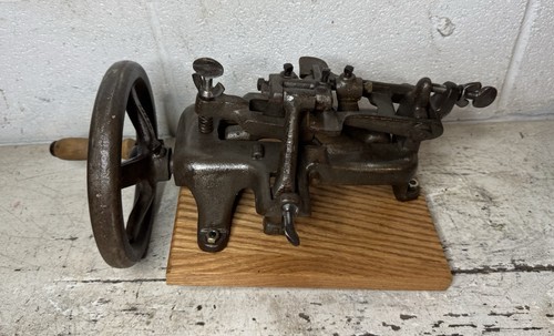 Antique disston saw hand - antique, crank